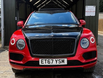 Used Bentley Bentayga 2017 for sale - 79372265: Photo