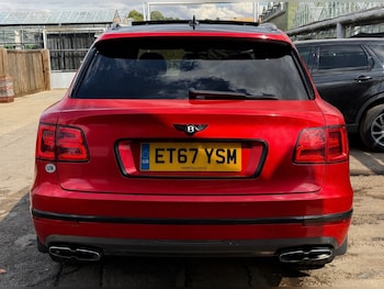 Used Bentley Bentayga 2017 for sale - 79372265: Photo