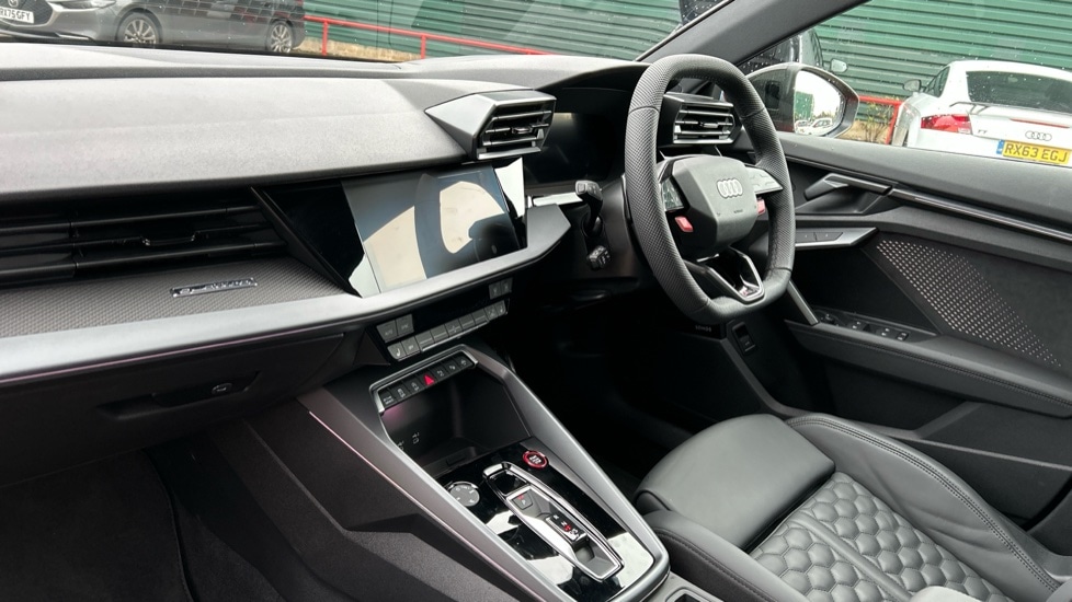 Used Audi RS3 2025 for sale - 76871126: Photo 2