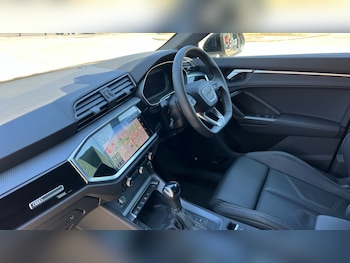 Used Audi Q3 2024 for sale - 75393514: Photo