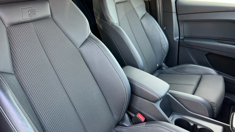 Used Audi Q4 e-tron 2022 for sale - 76168867: Photo 43
