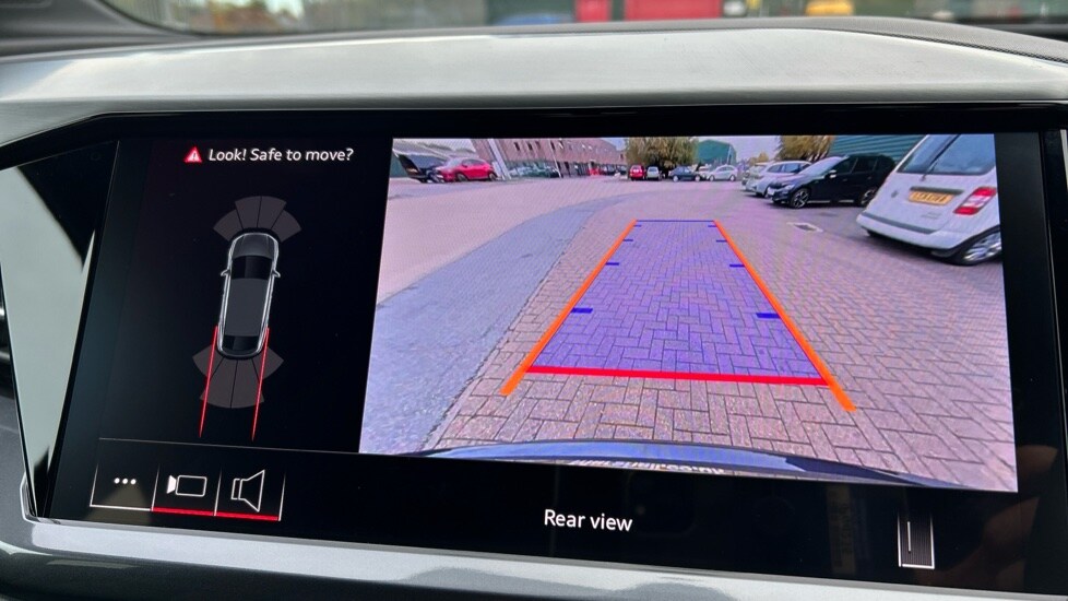 Used Audi Q4 e-tron 2025 for sale - 76921678: Photo 38