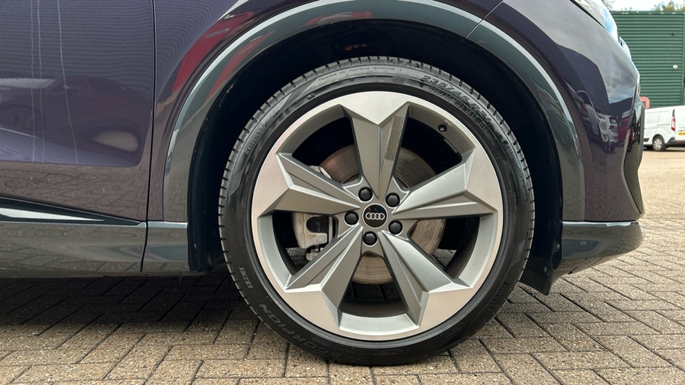 Used Audi Q4 e-tron 2025 for sale - 76921678: Photo 5