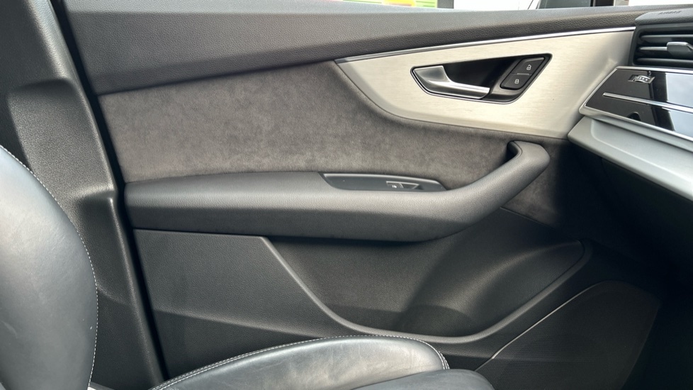 Used Audi Q7 2021 for sale - 76999487: Photo 28