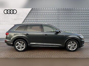 Used Audi Q7 2021 for sale - 76999487: Photo