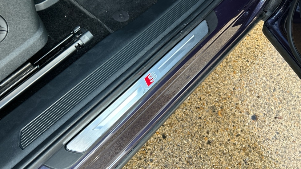 Used Audi Q4 e-tron 2024 for sale - 76873352: Photo 39