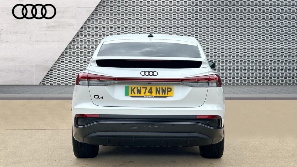 Used Audi Q4 e-tron 2024 for sale - 76428311: Photo 11