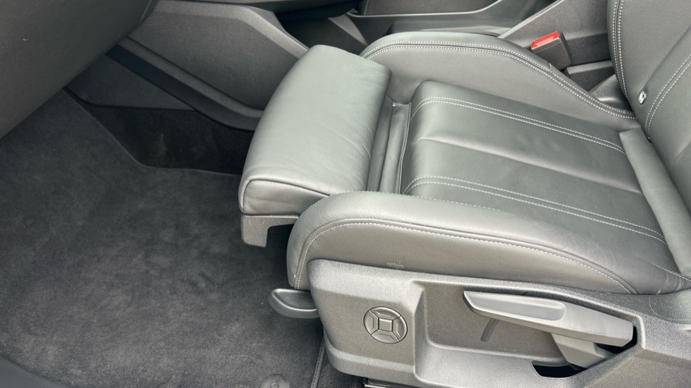 Used Audi Q4 e-tron 2024 for sale - 76428311: Photo 29