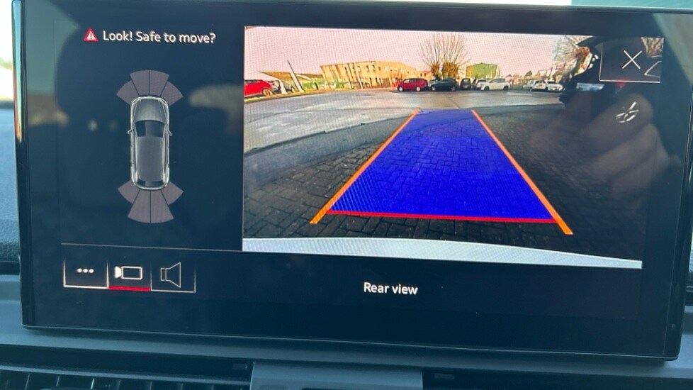 Used Audi Q5 2023 for sale - 76872152: Photo 43