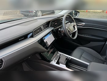 Used Audi Q8 2024 for sale - 75393954: Photo