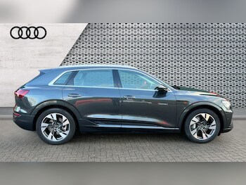 Used Audi Q8 2024 for sale - 75393954: Photo