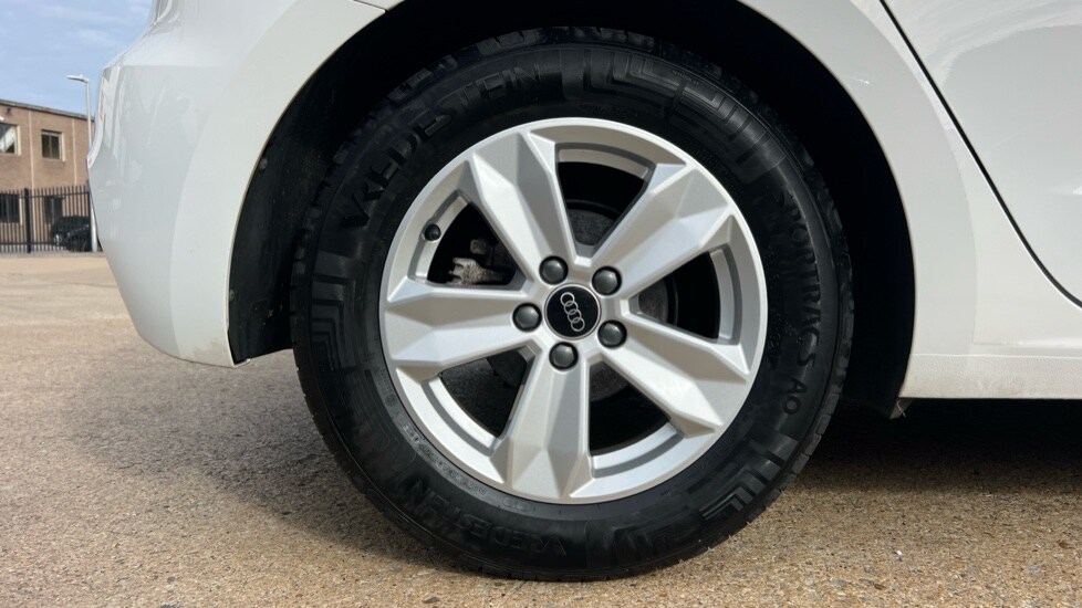 Used Audi A1 2023 for sale - 75972477: Photo 21