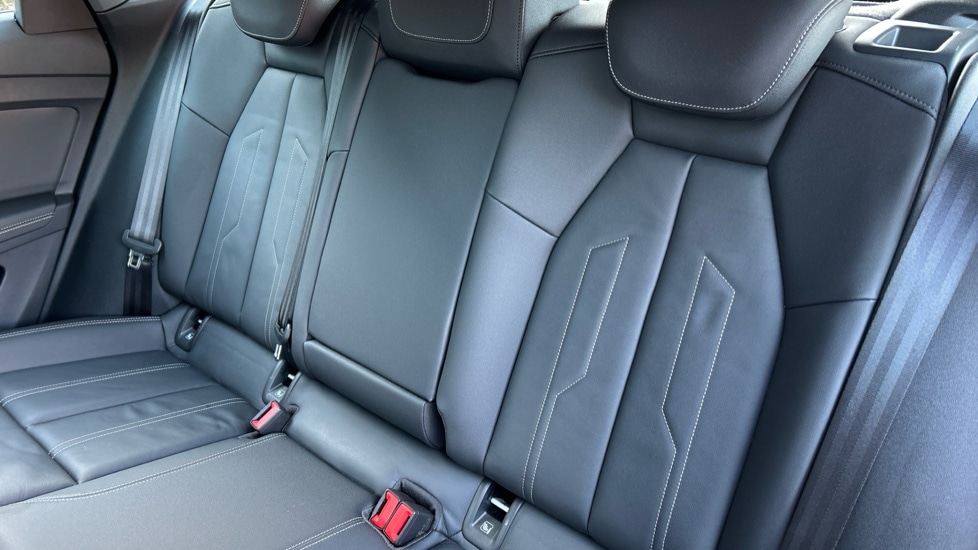 Used Audi Q4 e-tron 2025 for sale - 76872791: Photo 15