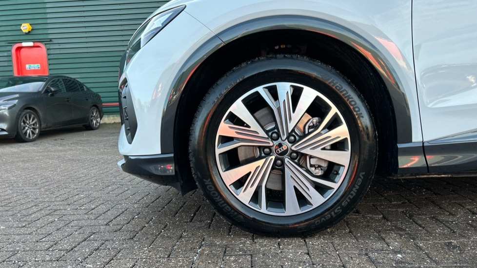 Used Audi Q4 e-tron 2025 for sale - 76872791: Photo 21