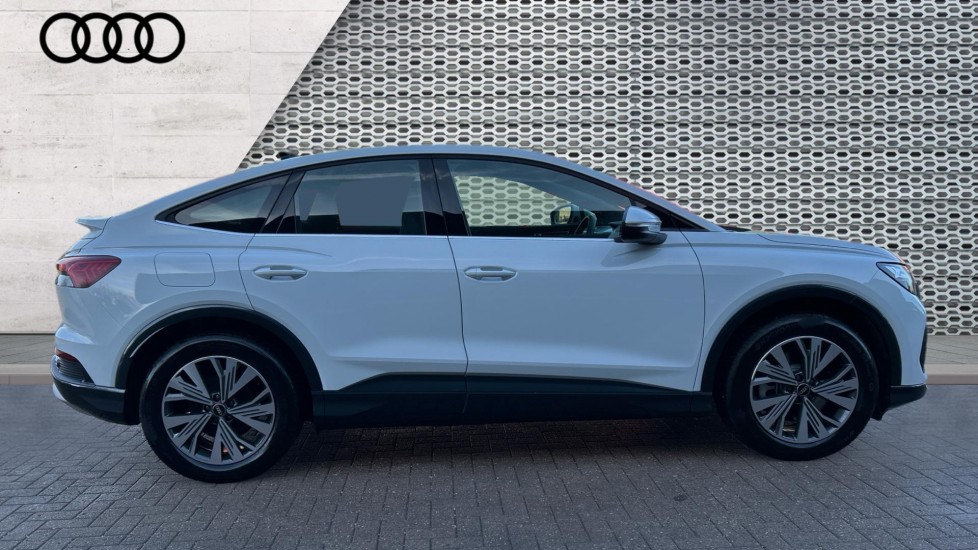 Used Audi Q4 e-tron 2025 for sale - 76872791: Photo 4