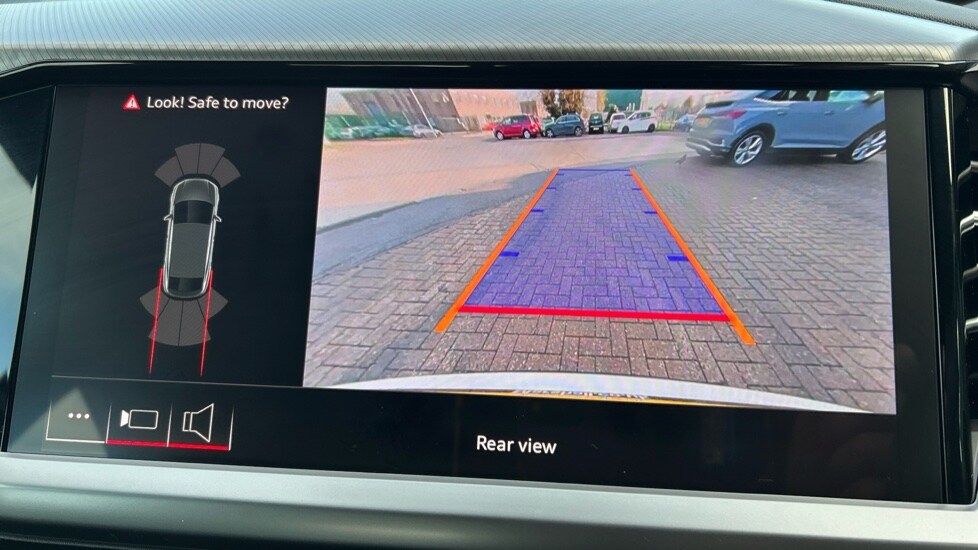 Used Audi Q4 e-tron 2025 for sale - 76872791: Photo 42