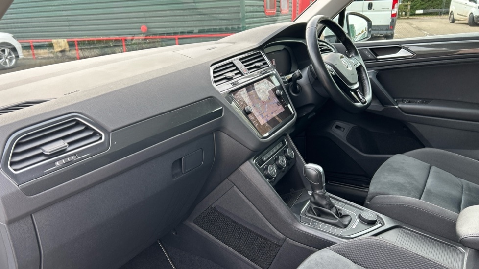 Used Volkswagen Tiguan 2018 for sale - 76870685: Photo 10