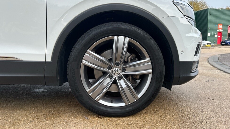 Used Volkswagen Tiguan 2018 for sale - 76870685: Photo 17