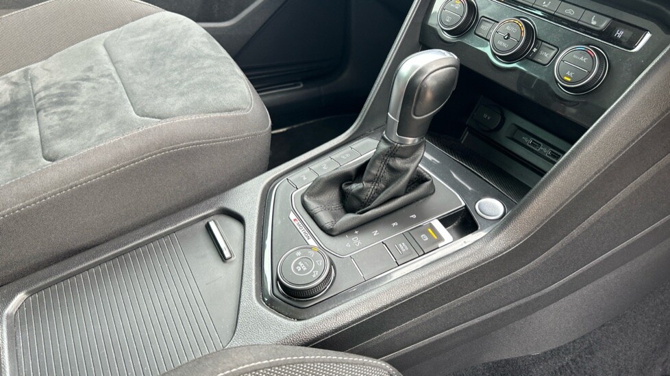 Used Volkswagen Tiguan 2018 for sale - 76870685: Photo 27