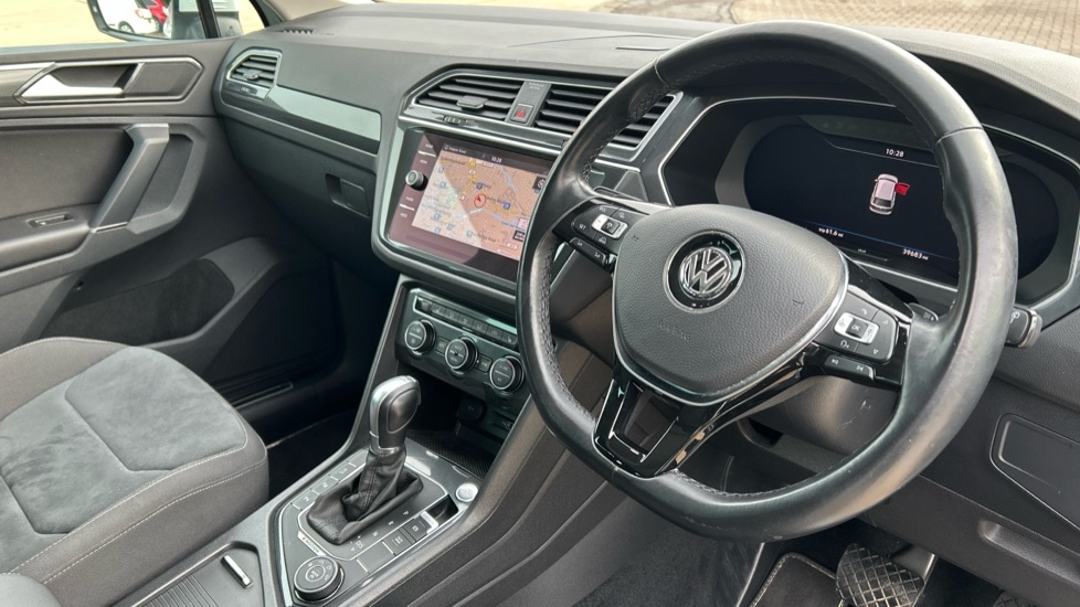Used Volkswagen Tiguan 2018 for sale - 76870685: Photo 9