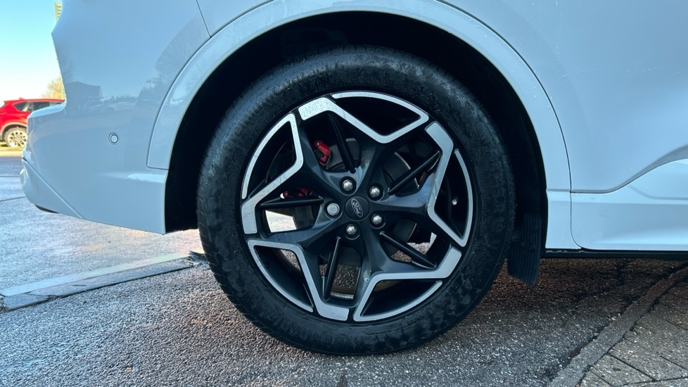 Used Ford Kuga 2024 for sale - 76872256: Photo 19