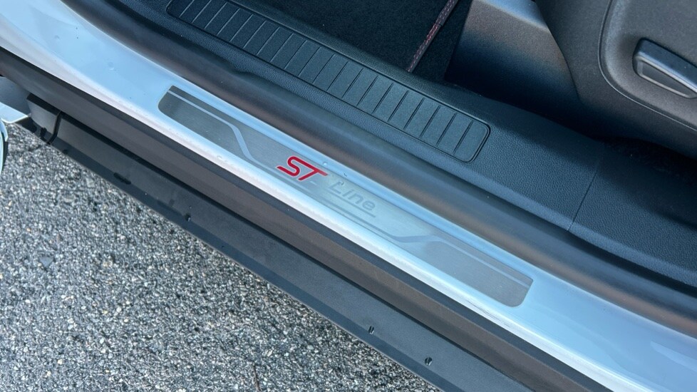 Used Ford Kuga 2024 for sale - 76872256: Photo 36