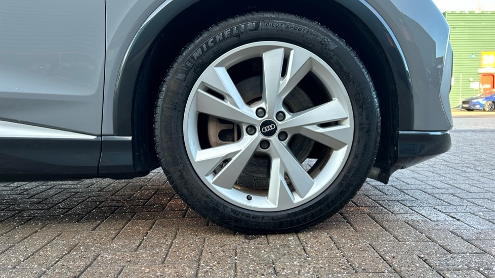 Used Audi Q4 e-tron 2022 for sale - 76872765: Photo 5