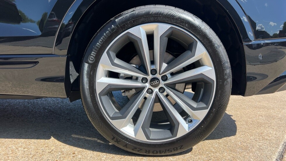 Used Audi Q8 2025 for sale - 76869243: Photo 21