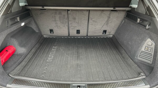 Used Volkswagen Touareg 2024 for sale - 76272985: Photo 15