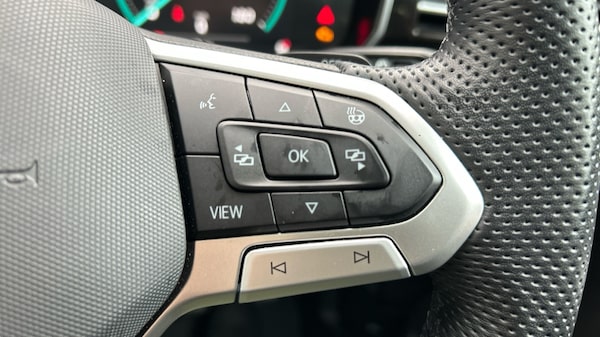 Used Volkswagen Touareg 2024 for sale - 76272985: Photo 22