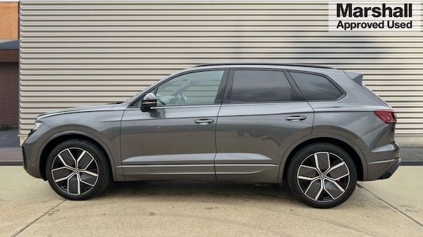 Used Volkswagen Touareg 2024 for sale - 76272985: Photo 6