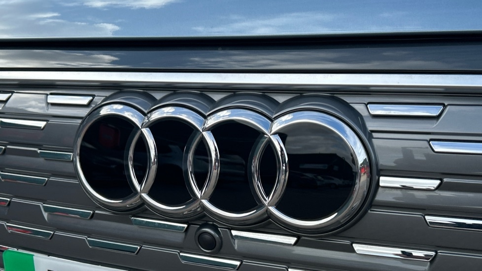 Used Audi Q4 e-tron 2025 for sale - 76873928: Photo 37