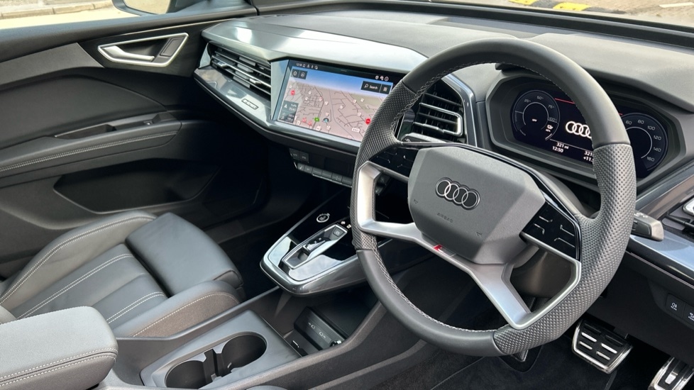 Used Audi Q4 e-tron 2025 for sale - 76873928: Photo 6