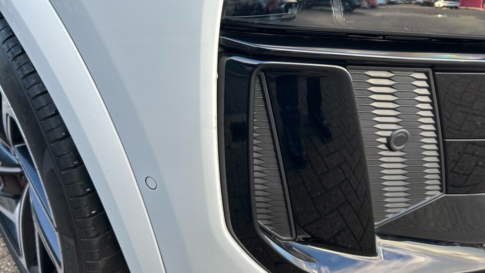 Used Audi Q6 e-tron 2025 for sale - 76872788: Photo 43