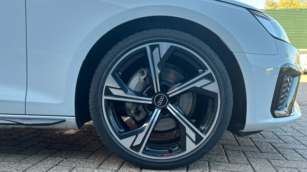 Used Audi A4 2024 for sale - 76146141: Photo 5