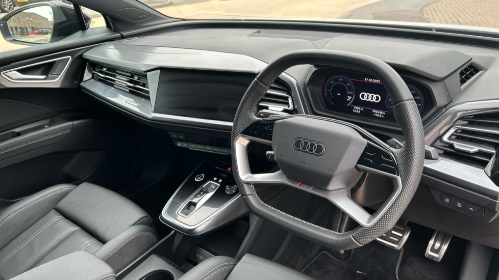 Used Audi Q4 e-tron 2024 for sale - 76474901: Photo 6
