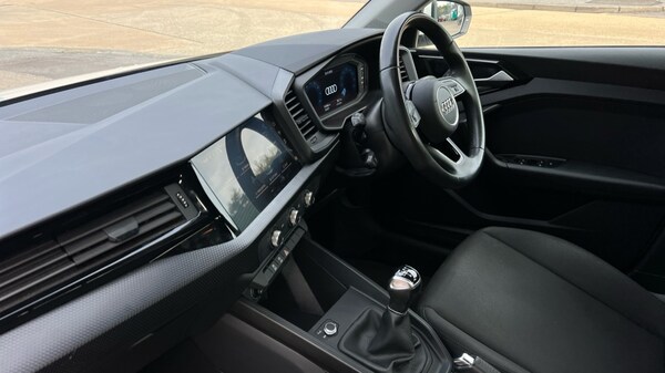 Used Audi A1 2023 for sale - 76297504: Photo 2