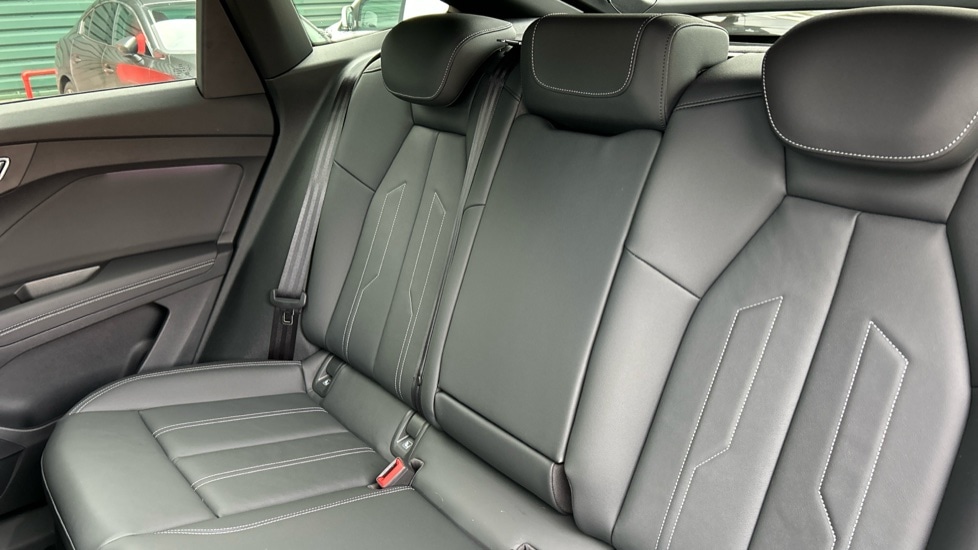 Used Audi Q4 e-tron 2025 for sale - 76332155: Photo 15