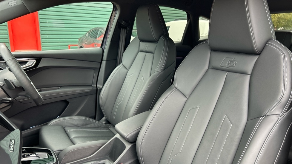 Used Audi Q4 e-tron 2025 for sale - 76332155: Photo 17