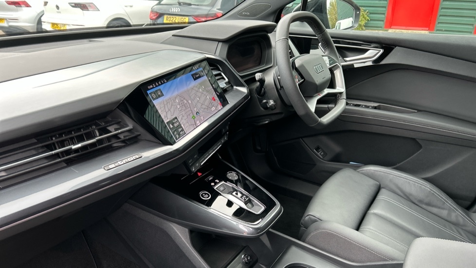 Used Audi Q4 e-tron 2025 for sale - 76332155: Photo 2