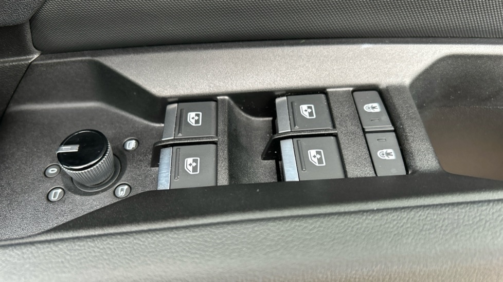 Used Audi Q4 e-tron 2025 for sale - 76332155: Photo 28