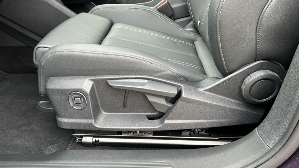 Used Audi Q4 e-tron 2025 for sale - 76332155: Photo 29