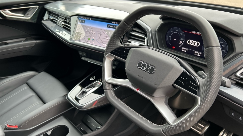 Used Audi Q4 e-tron 2025 for sale - 76332155: Photo 6