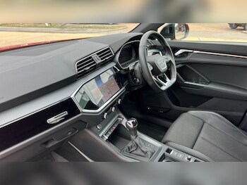 Used Audi Q3 2023 for sale - 75433890: Photo