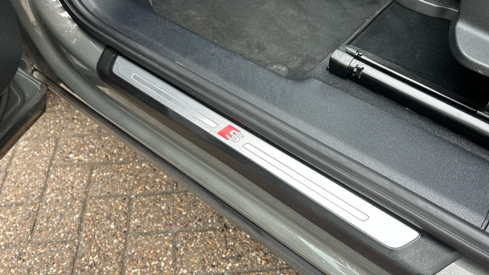 Used Audi Q3 2022 for sale - 76442035: Photo 38