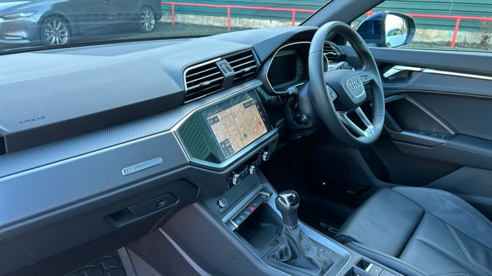 Used Audi Q3 2024 for sale - 76872614: Photo 2