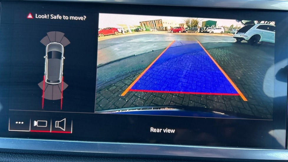 Used Audi Q3 2024 for sale - 76872614: Photo 44