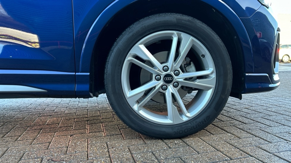 Used Audi Q3 2024 for sale - 76872614: Photo 5