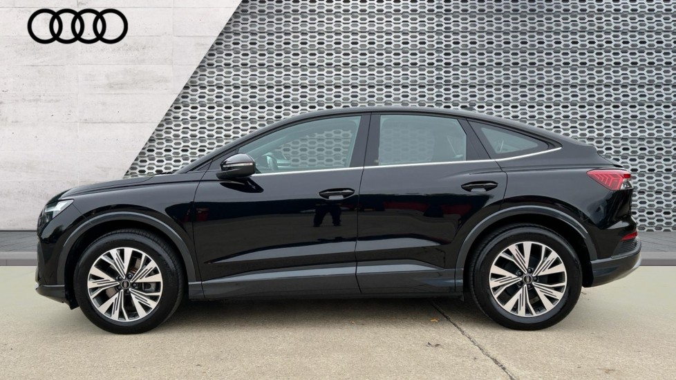 Used Audi Q4 e-tron 2024 for sale - 76442025: Photo 9