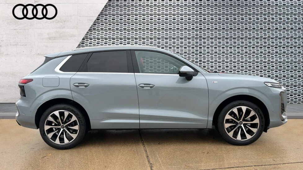 Used Audi Q3 2025 for sale - 76660966: Photo 4